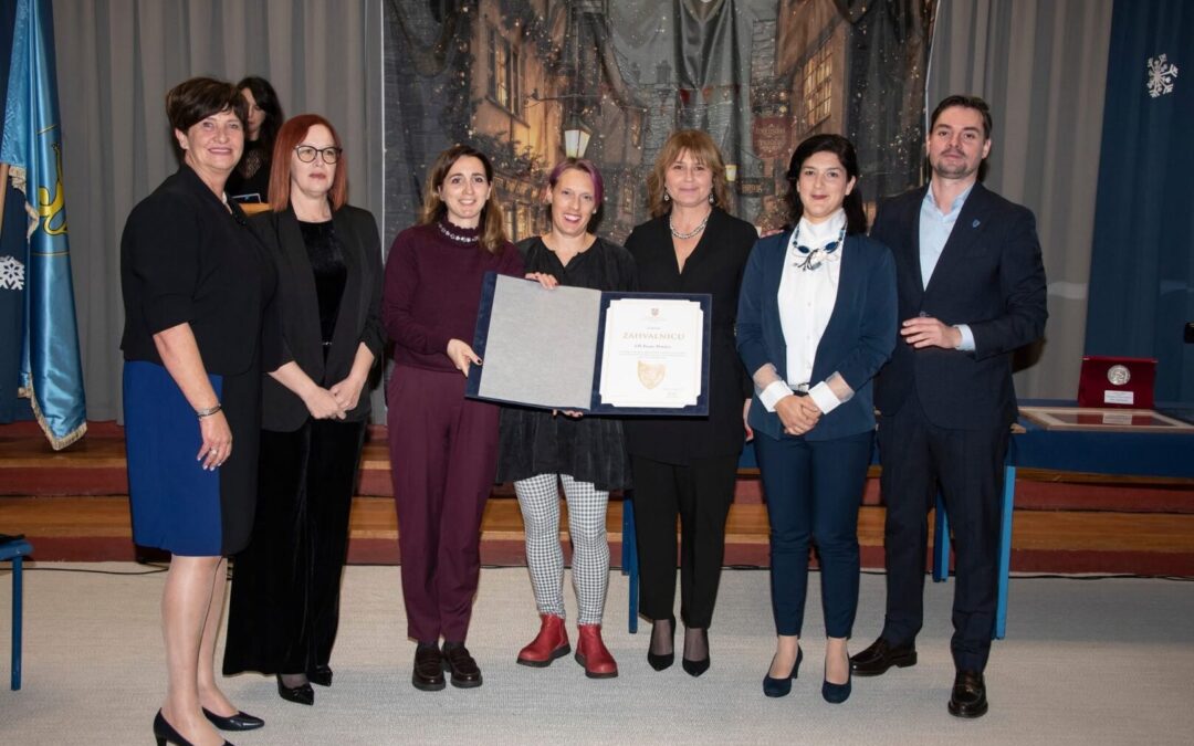 Zahvalnica Grada Cresa dodijeljena Osnovnoj školi Frane Petrića
